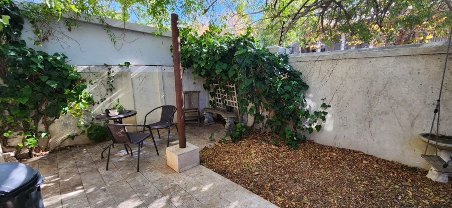2 Bedroom Property for Sale in Wynberg Western Cape